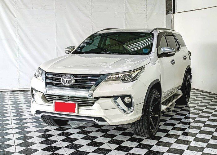 sportovní užitkové vozidlo Toyota FORTUNER