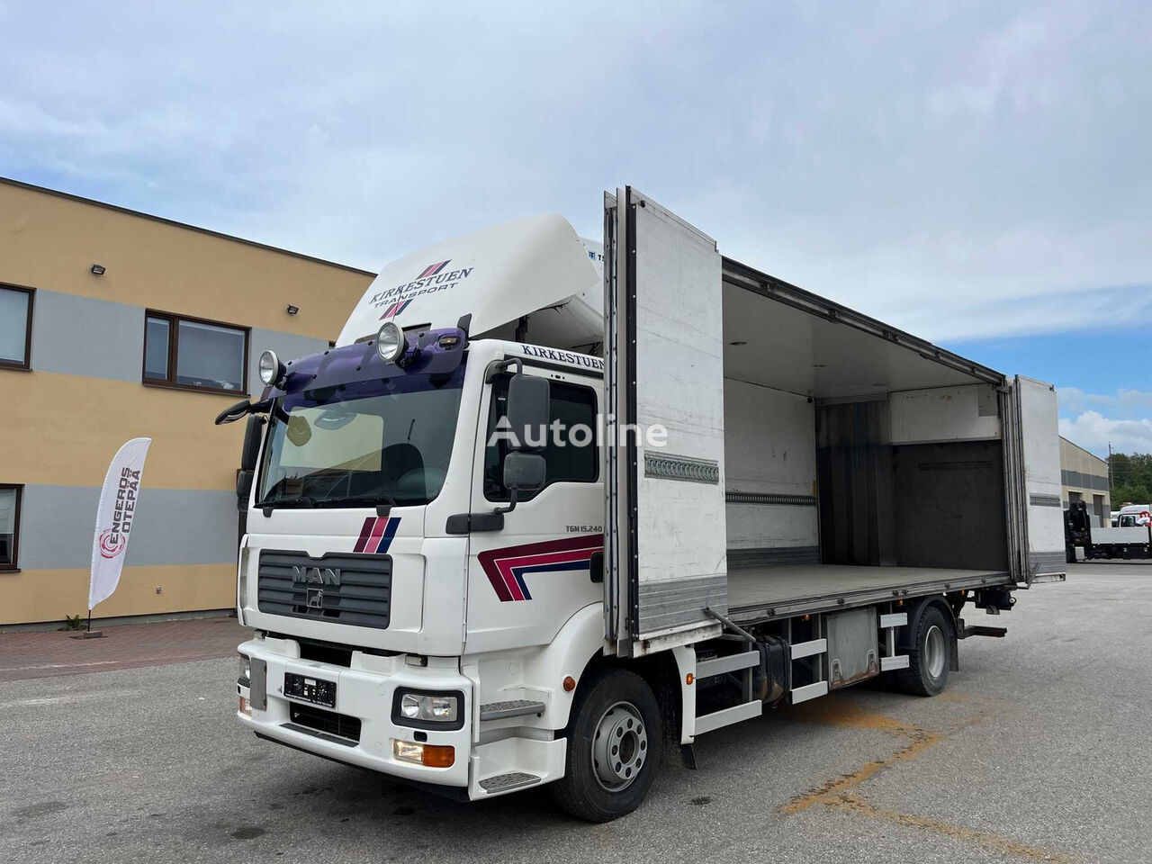 chladírenský nákladní vozidlo MAN TGM 15.240 4x2 + SIDE OPENING