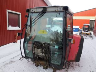 kabina MASSEY FERGUSON pro traktoru MASSEY FERGUSON 8150