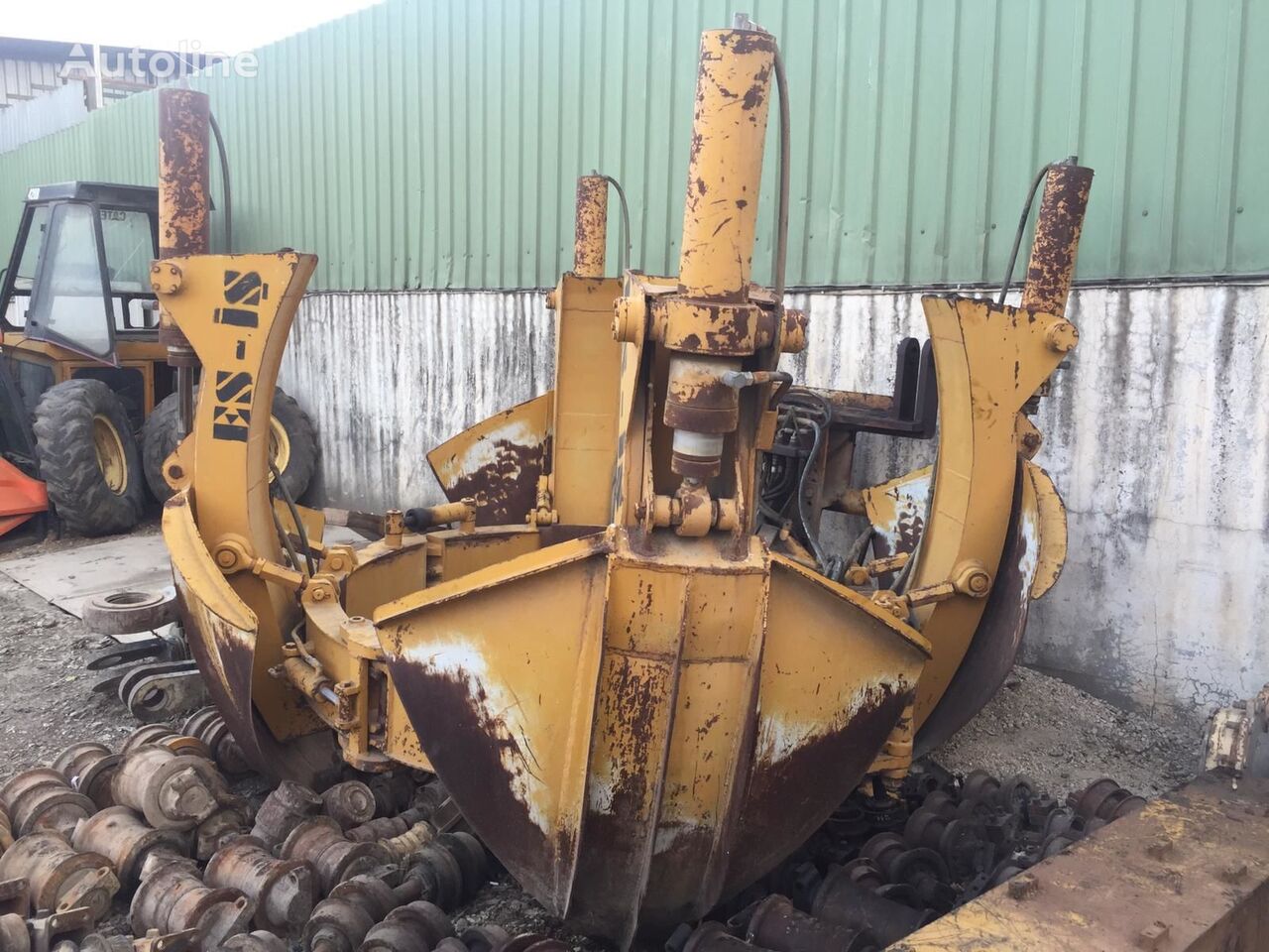 USED DIAMETER INTERNAL 2 METERS HYDRAULIC TREE REMOVAL EQUIPMENT pro hydraulické ruky