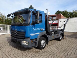 náklaďák ramenový nosič kontejnerů Mercedes-Benz Atego 1218 Skip loader