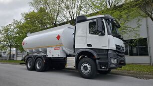 nové nákladní vozidlo na přepravu pohonných hmot Mercedes-Benz Arocs 3340 6x4 Fuel Tank 20000 Liter Euro 3