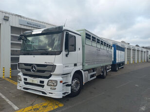 nákladní vozidlo na přepravu zvířat Mercedes-Benz Actros