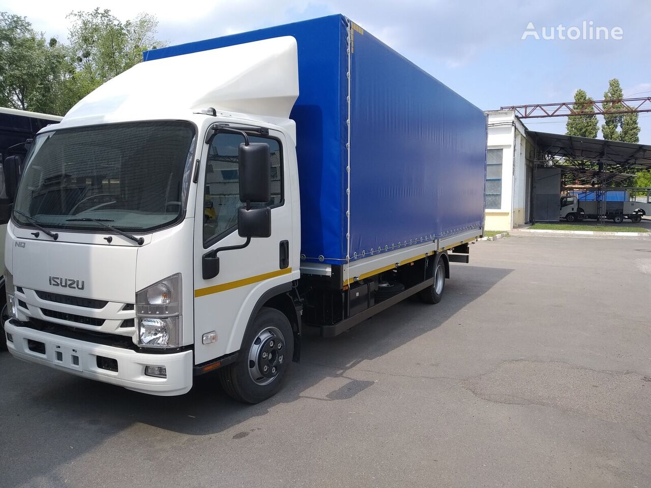 nové nákladní vozidlo plachta Isuzu NQR-90