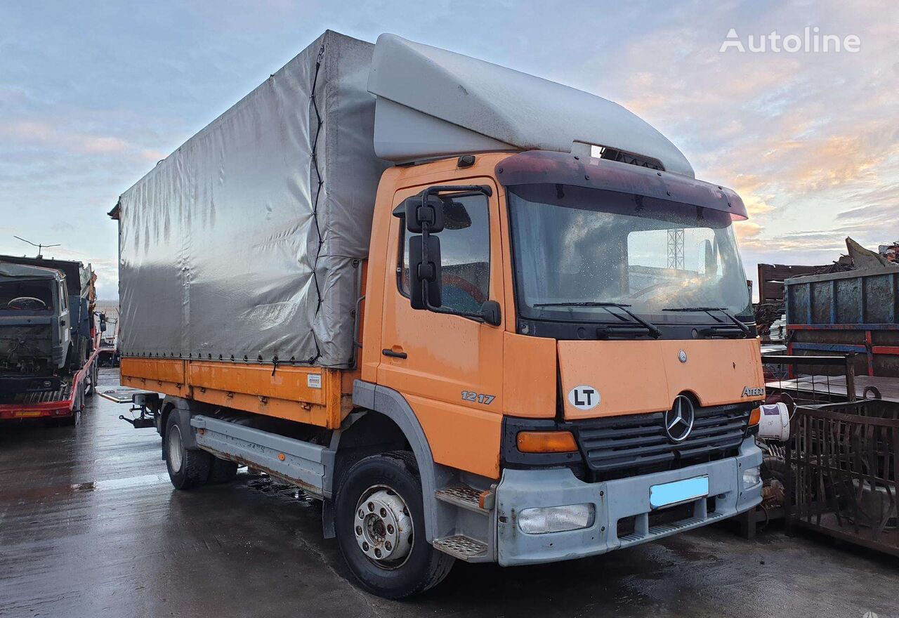 nákladní vozidlo plachta Mercedes-Benz Atego 1217 pro díly