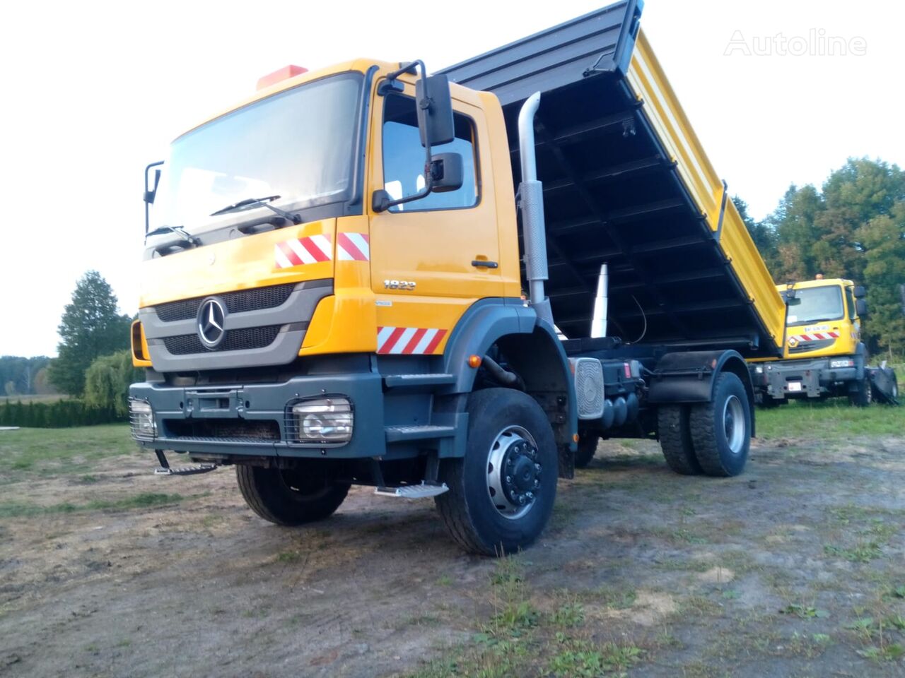 sklápěč Mercedes-Benz Axor 1823